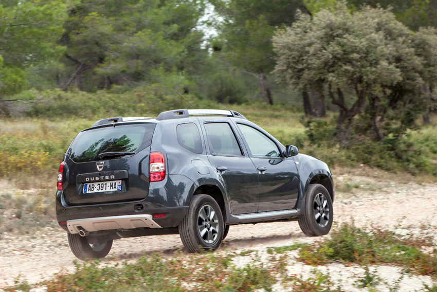UserFiles/Image/tests/2016_tests/Dacia_Duster_4x4_10_16/Duster_4x4_3_big.jpg