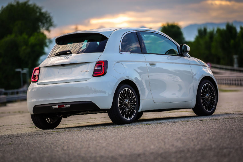 /UserFiles/Image/news/2025/Fiat_500_Hybrid/500_Hybrid_2_big.jpg