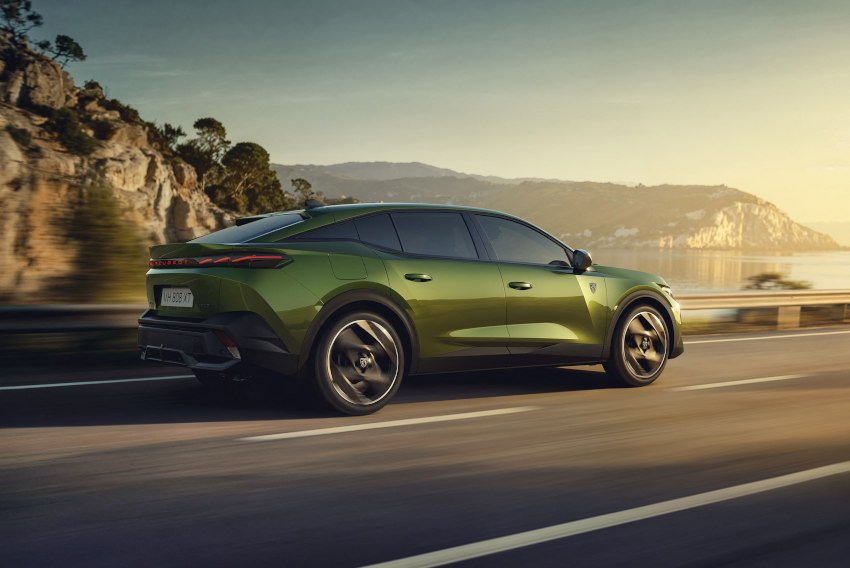 /UserFiles/Image/news/2026/Peugeot_408_fl/408_2_big.jpg