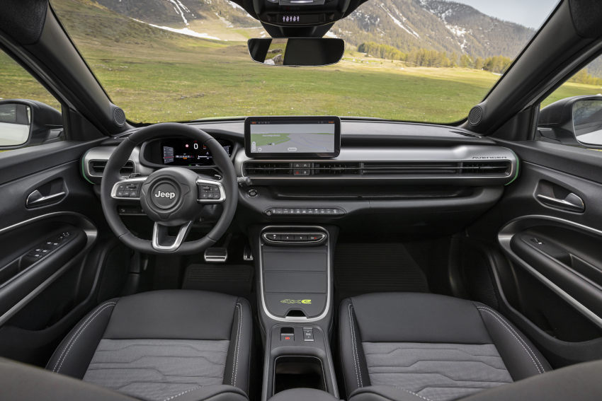 UserFiles/Image/tests/2026_tests/Jeep_Avenger_4xe_7_26/Avenger_4xe_2_big.jpg
