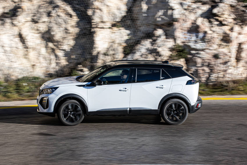 /UserFiles/Image/tests/2026_tests/Peugeot_e_2008_8_26/2008_E_4_big.jpg