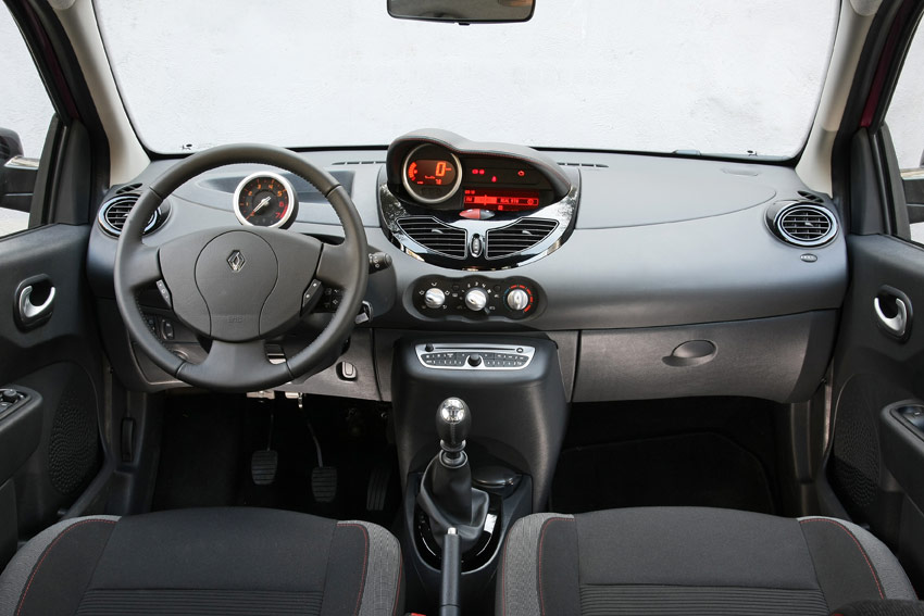 /UserFiles/Image/tests/_comparatives/2012/Twingo_up_4_12/Twingo_2_big.jpg
